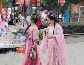 用彩泥捏一个古装小姐姐,彩泥重塑古典美——捏制古装小姐姐风采